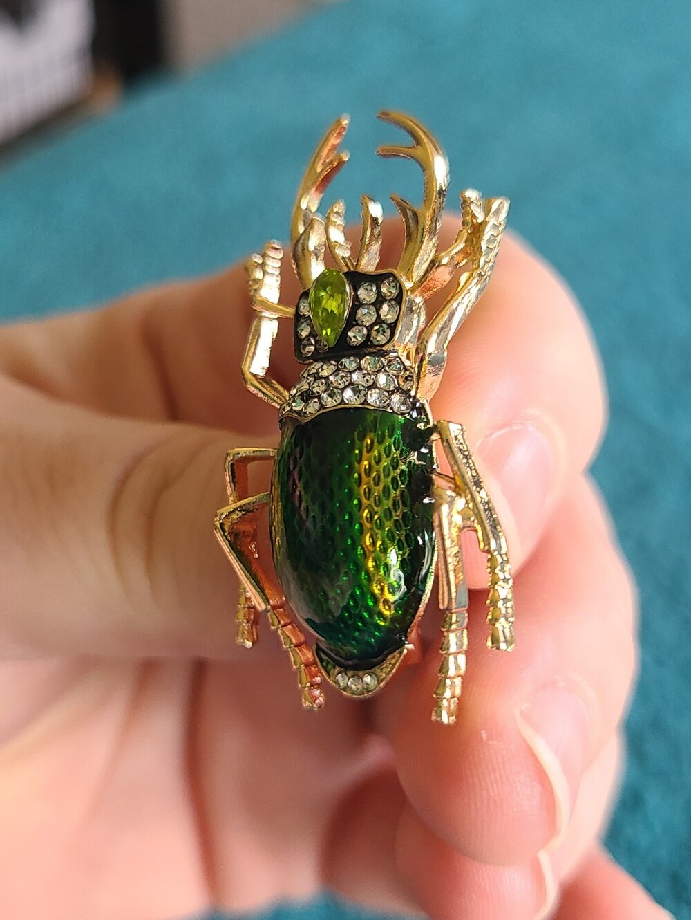 Vintage Green and Gold Beetle Brooch - Picture 3 of 6